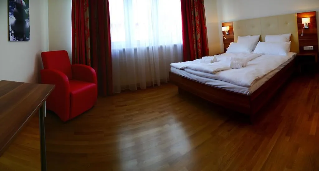 Hotel Boarding House Holledau Inn Schweitenkirchen